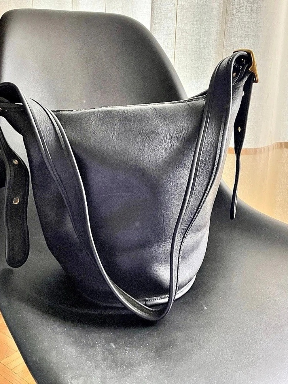 Vintage Coach Helens Legacy Bag 9953 Black Leather Shoulder Bag - Picture 2 of 11